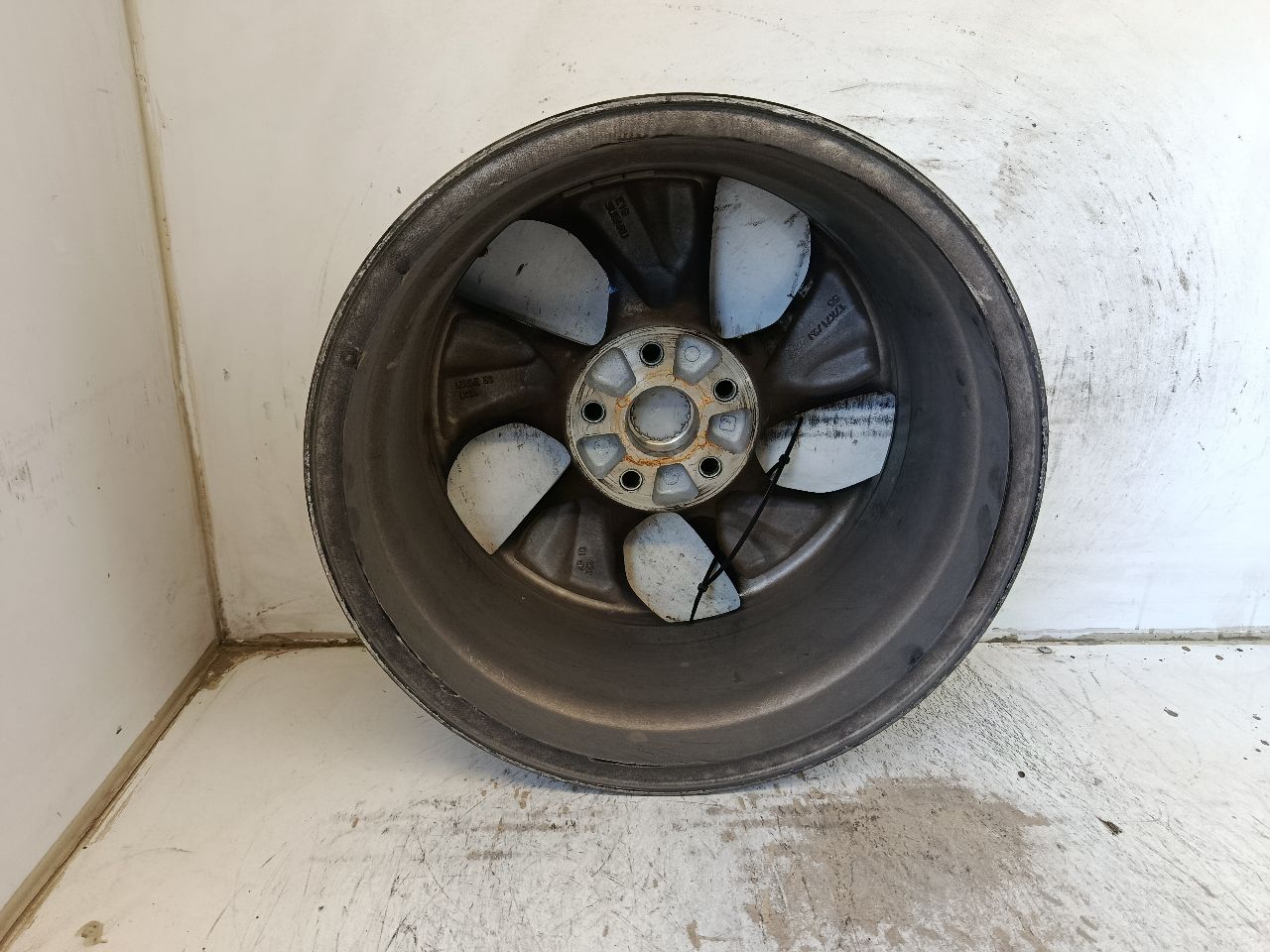 Part image 3
