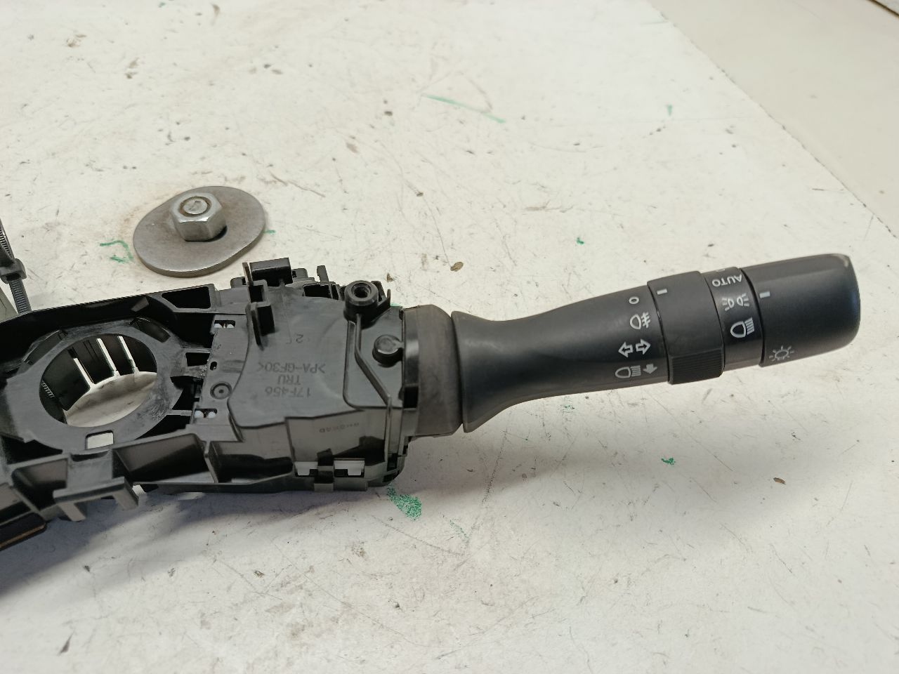 Part image 3