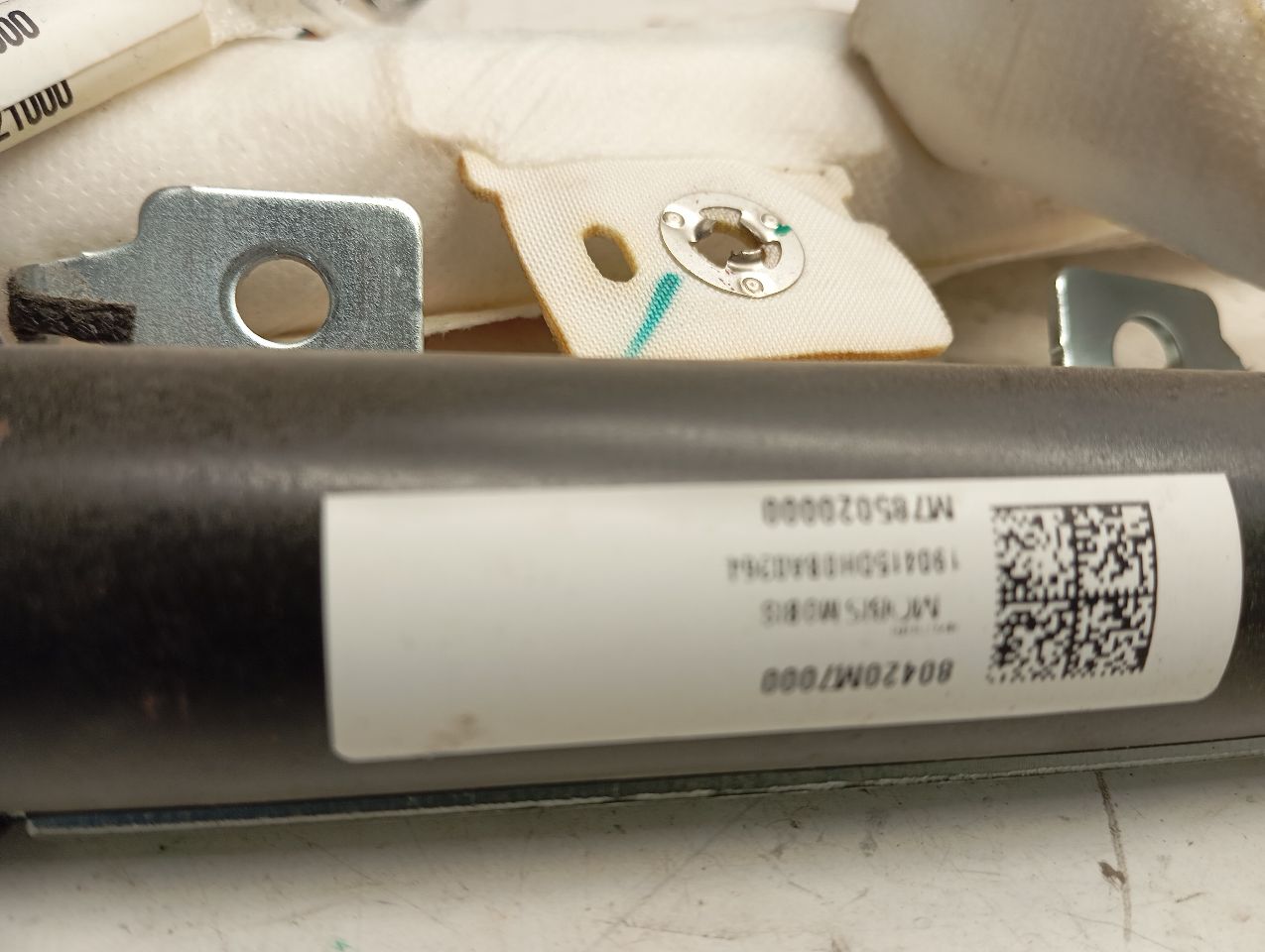 Part image 3