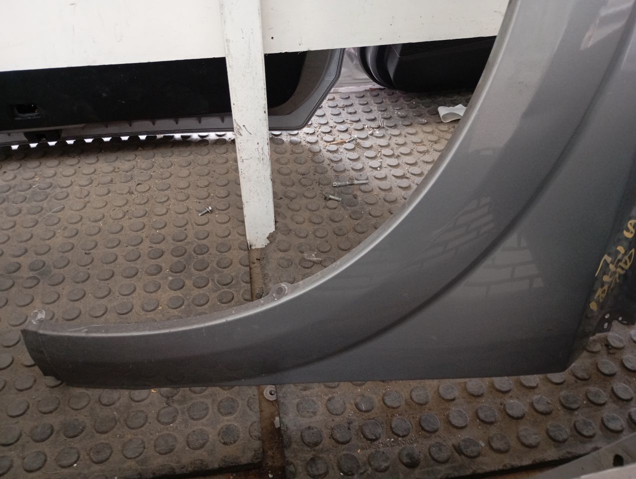 Part image 4