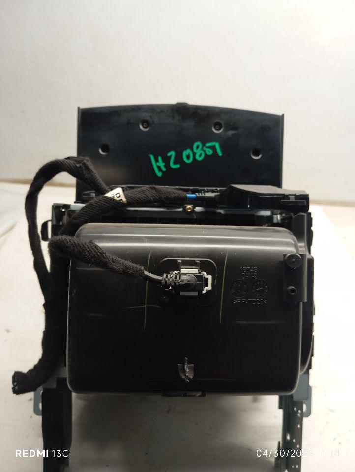 Part image 8