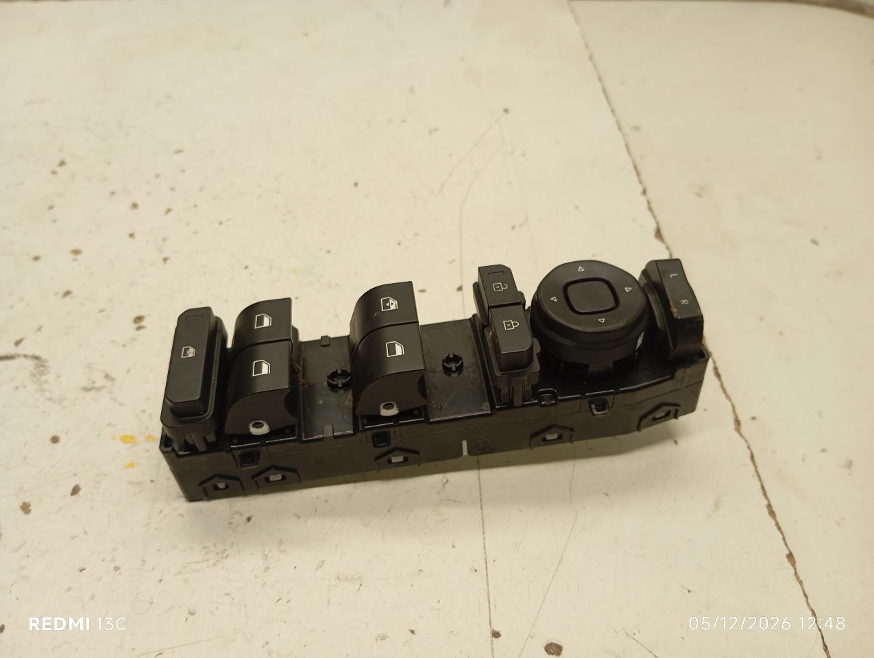 Part image 1