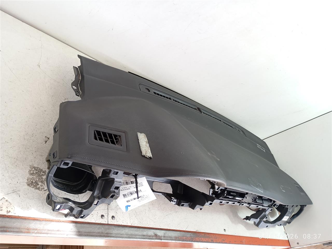 Part image 1