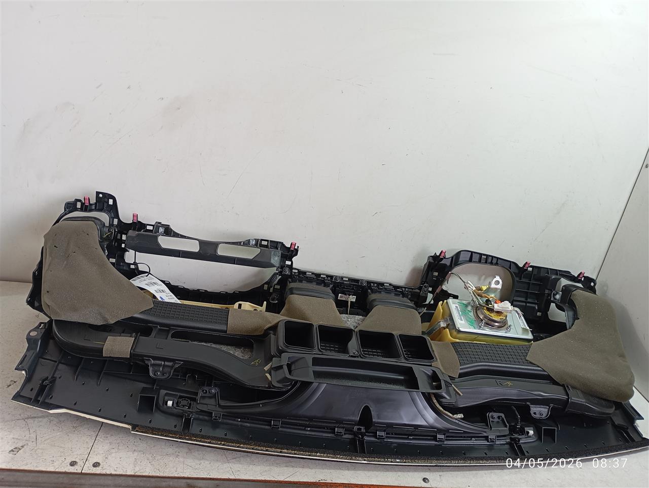 Part image 2