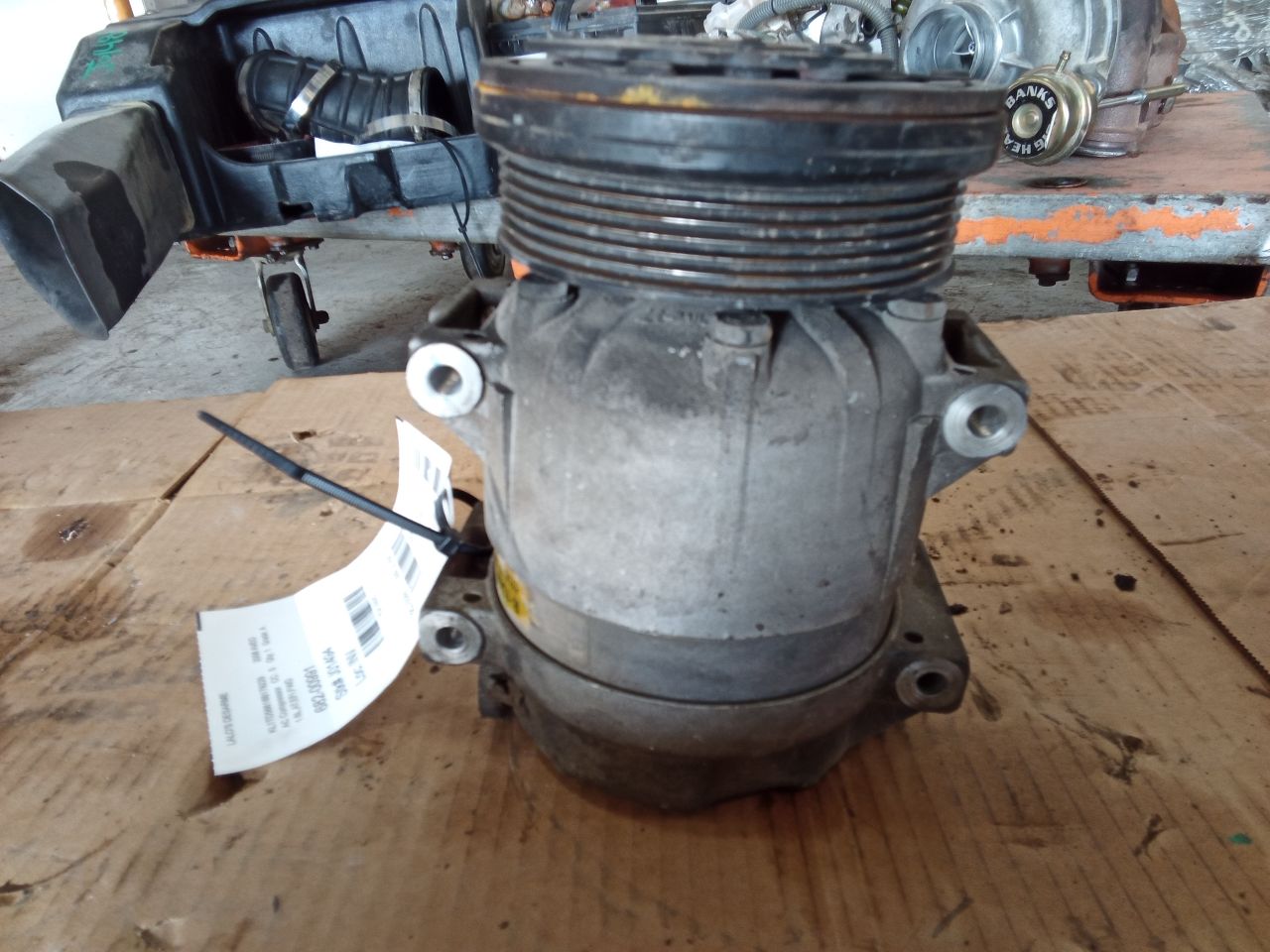 Part image 3
