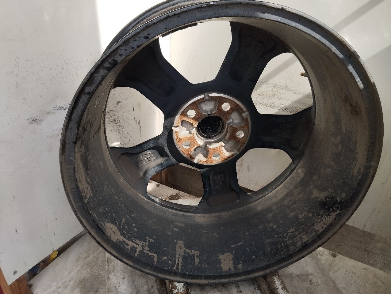 Part image 3