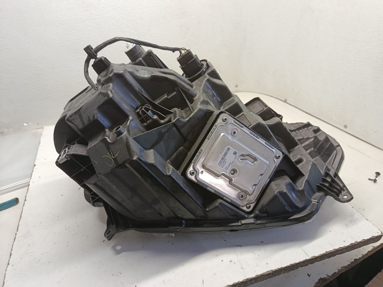 Part image 4