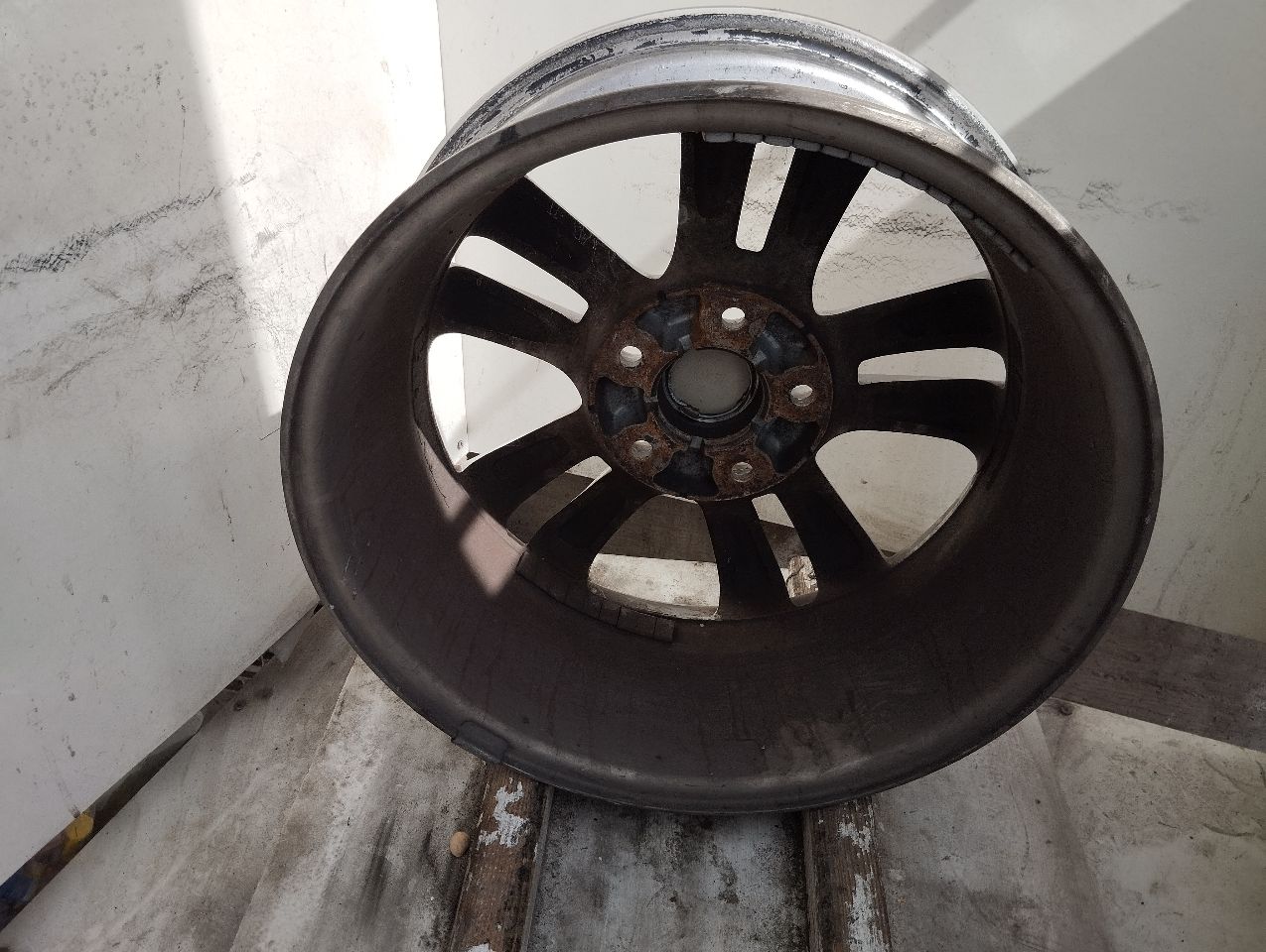 Part image 3