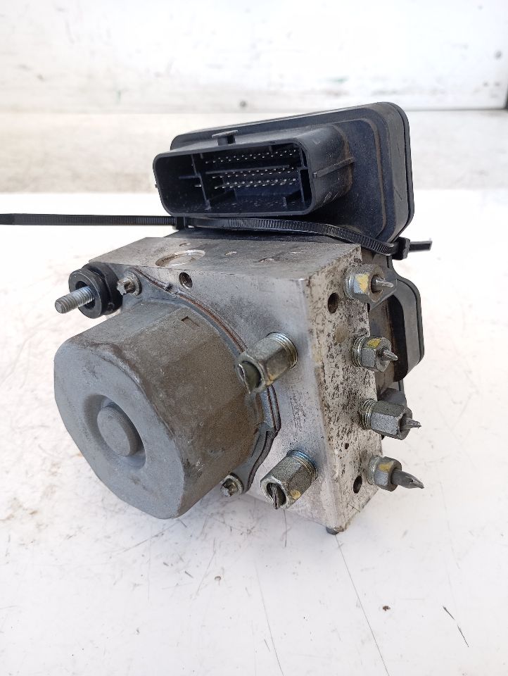 Used 2015 Nissan SENTRA Anti-lock Brake Pts - Stock #A14780