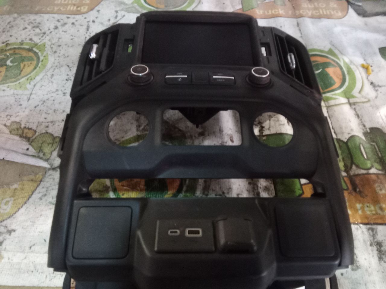 Part image 3