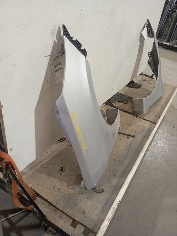Part image 4