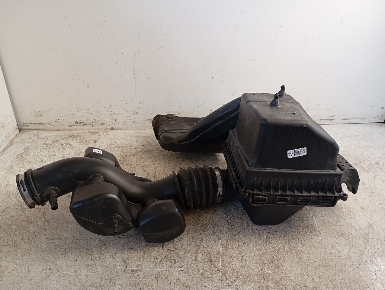 Part image 4