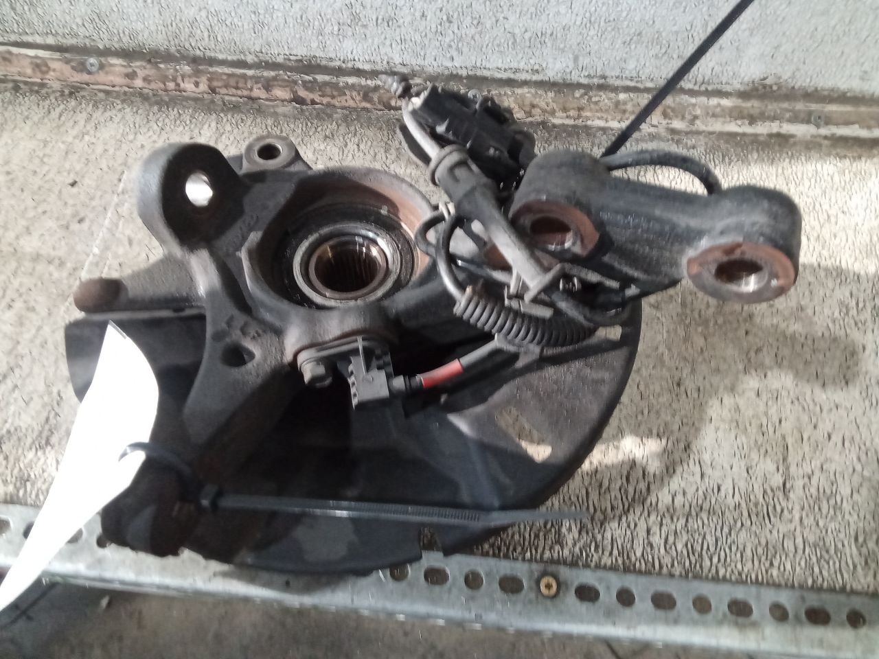 Part image 3
