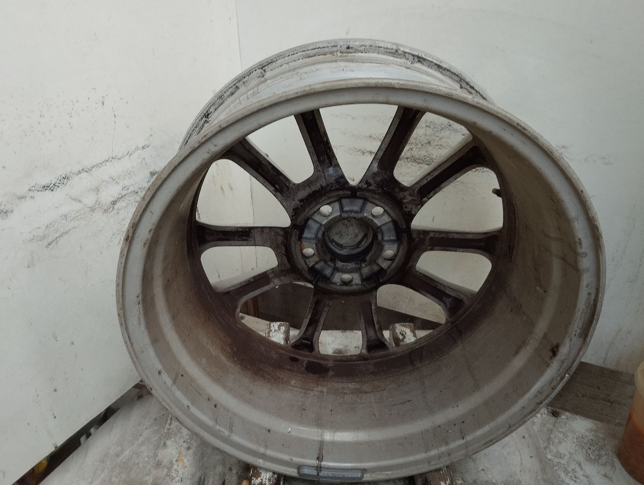 Part image 3