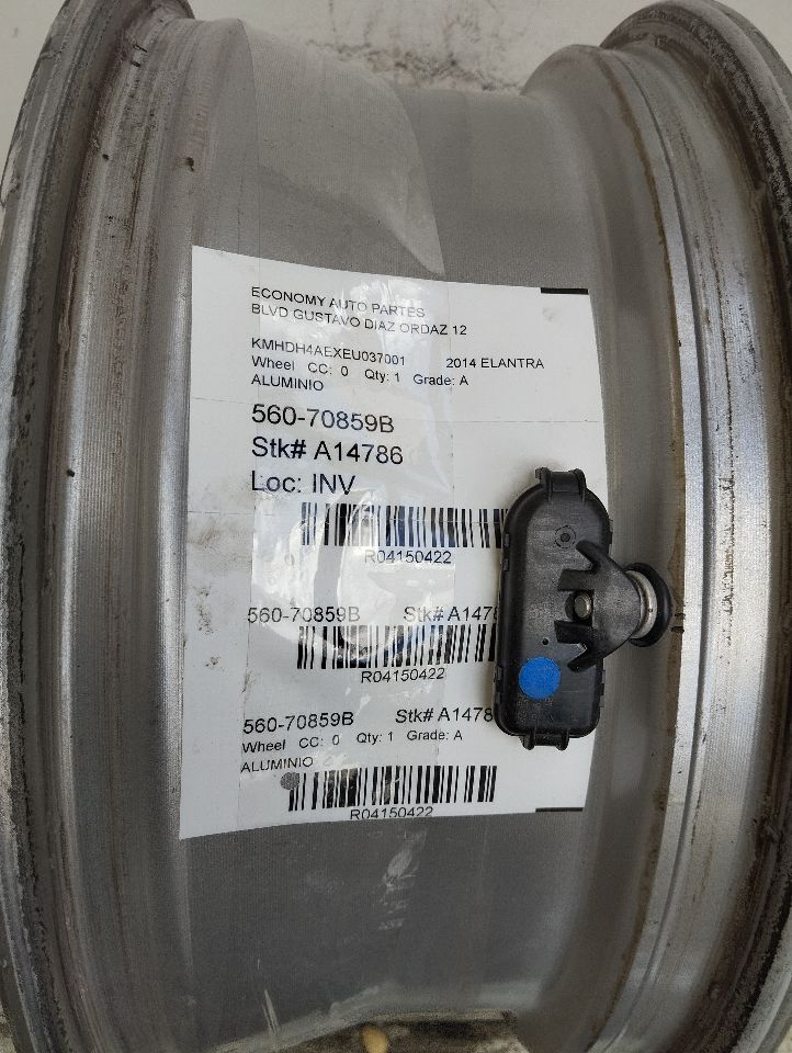 2014 Hyundai ELANTRA Wheel