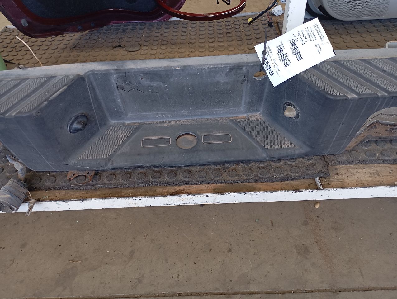 Part image 3