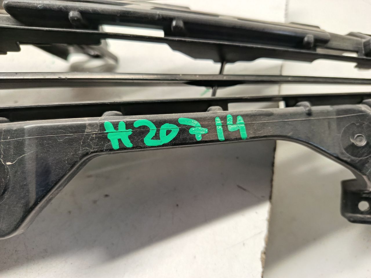 Part image 3