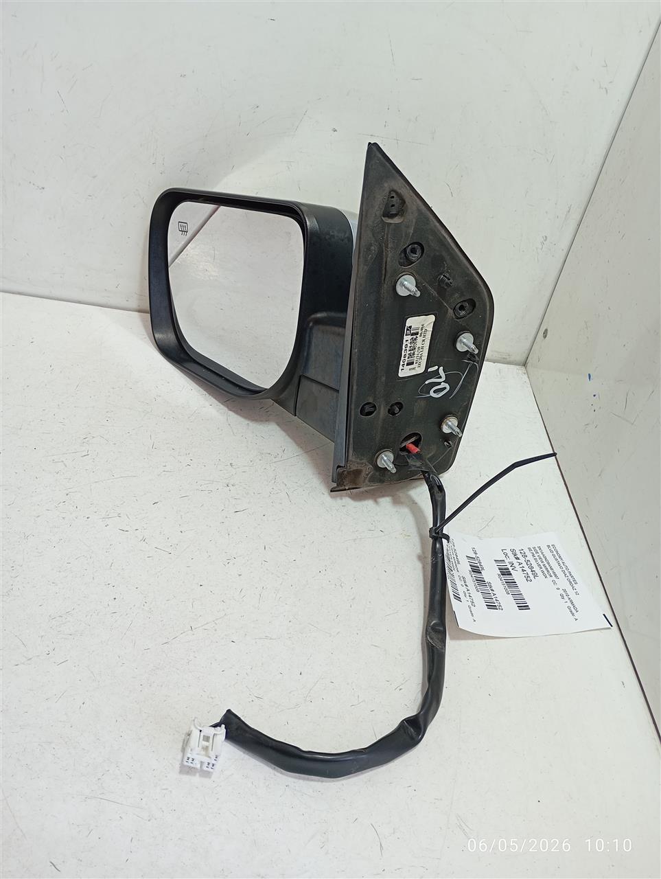 Part image 1