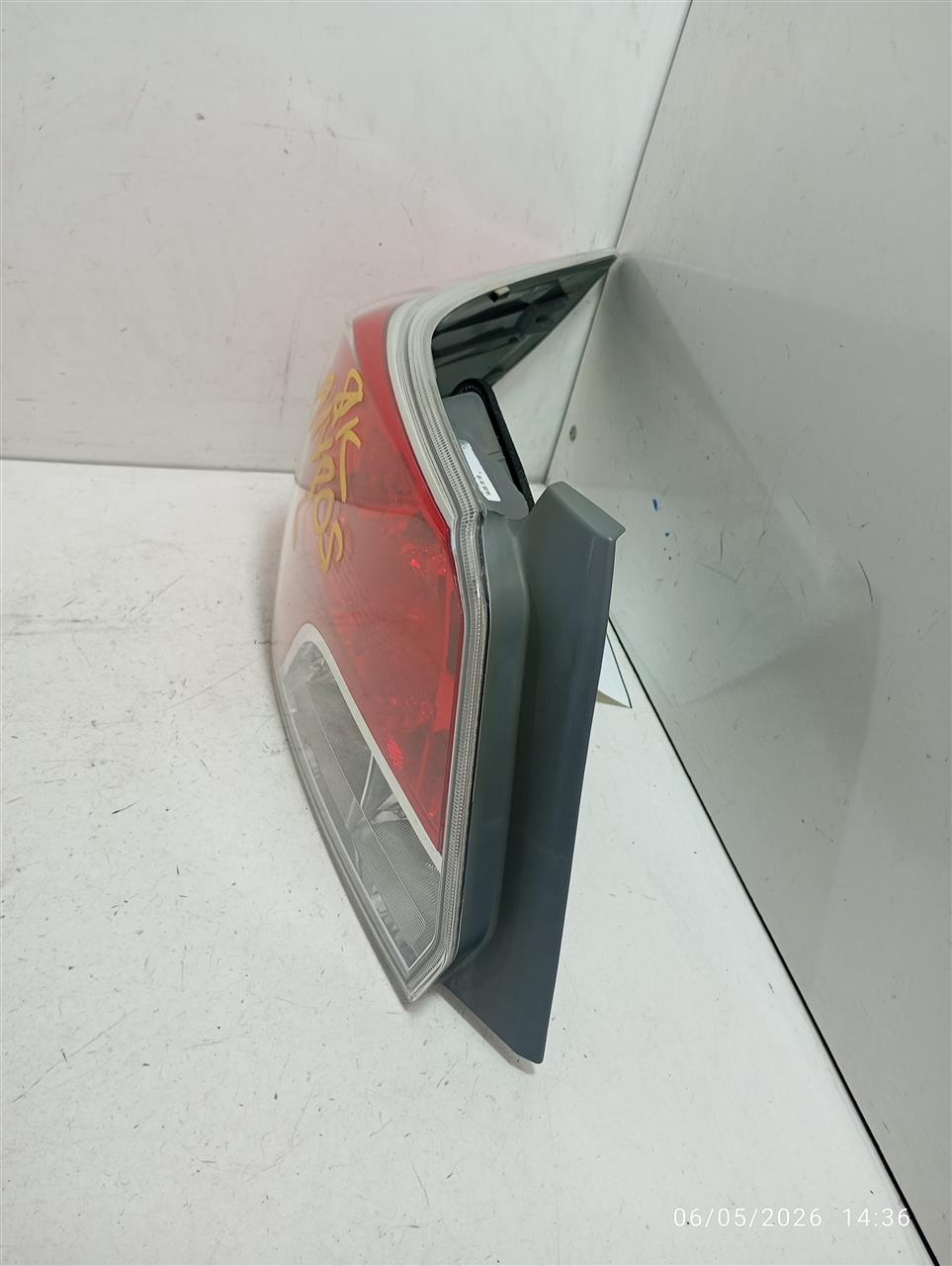 Part image 3