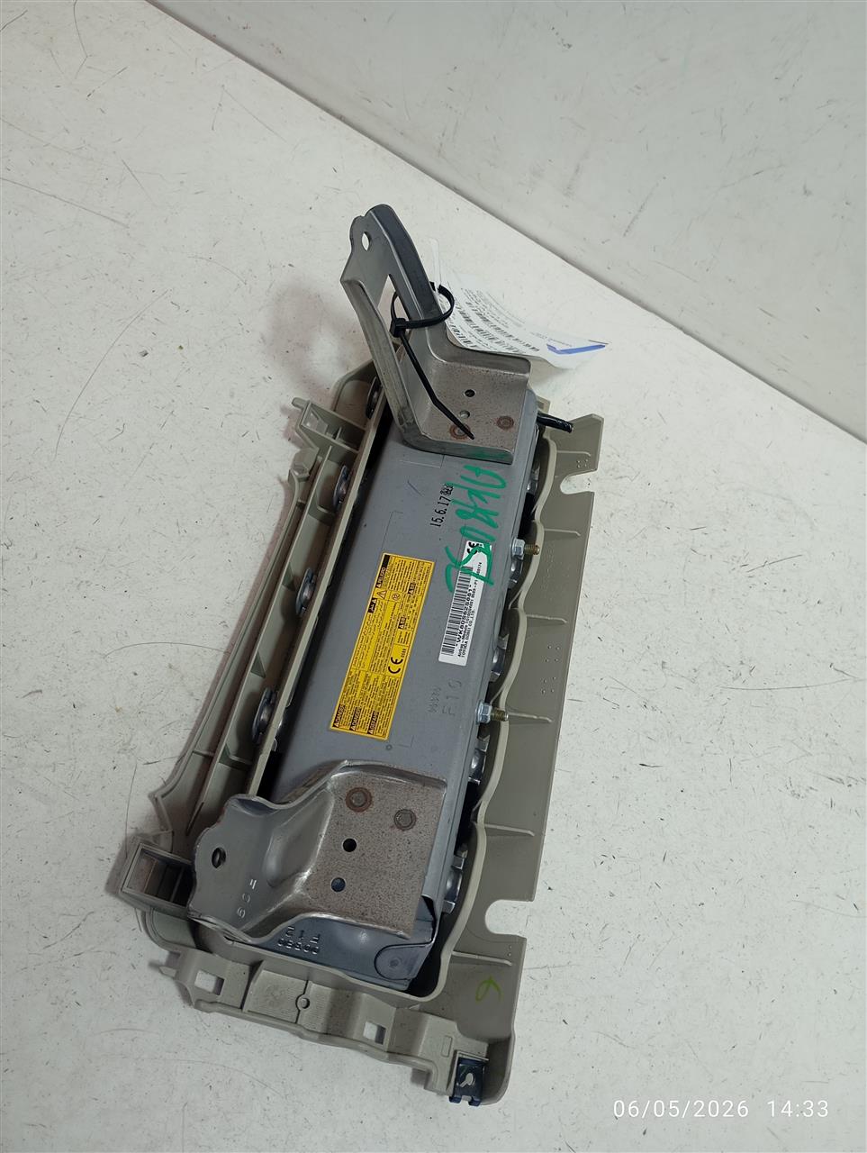 Part image 2
