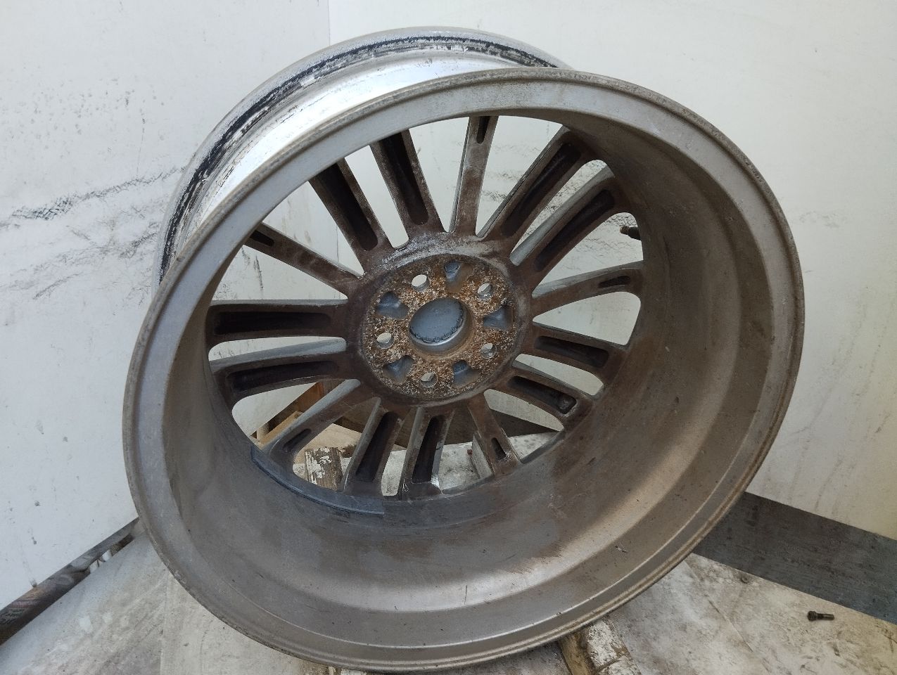 Part image 3