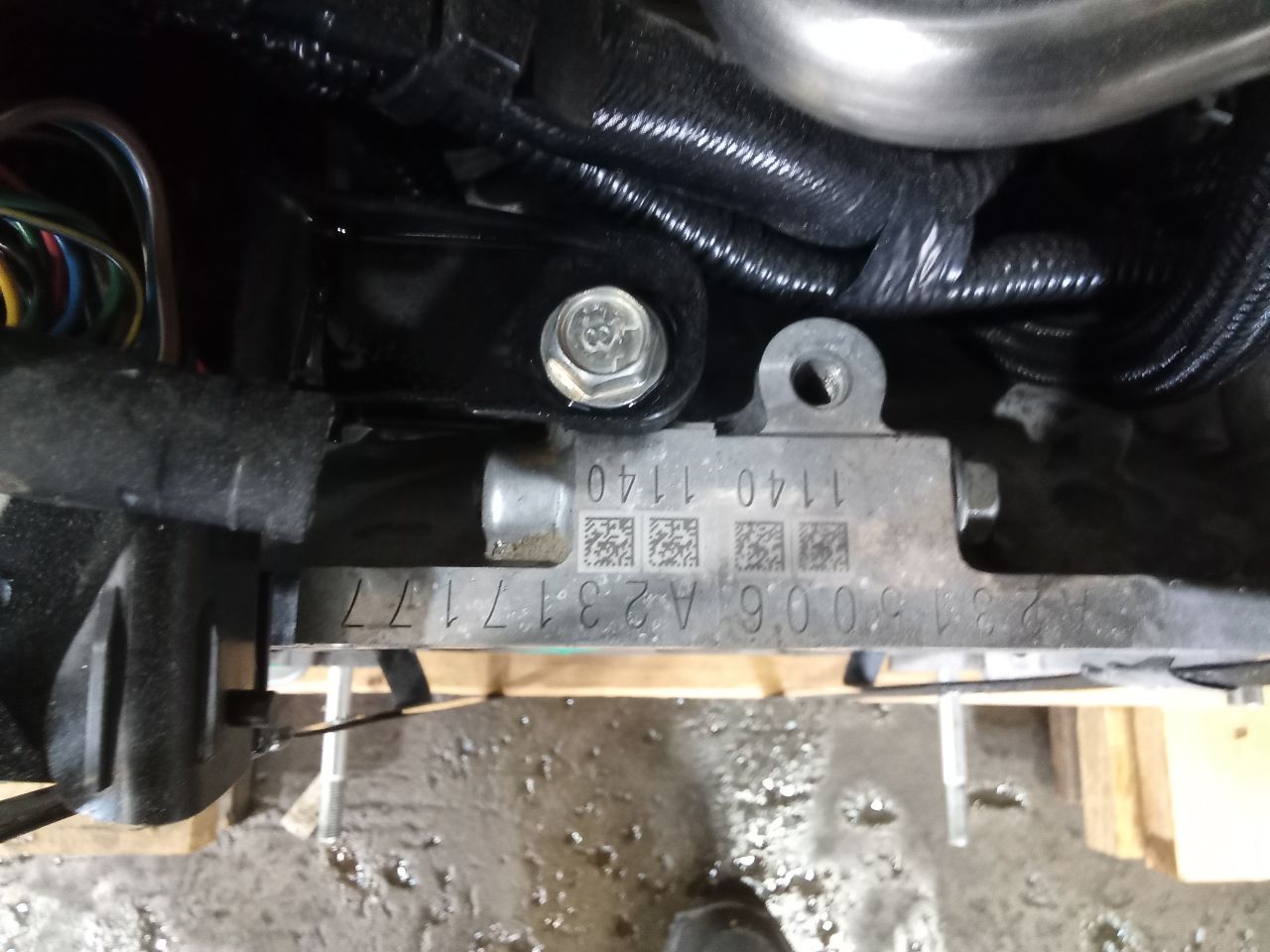 Part image 4