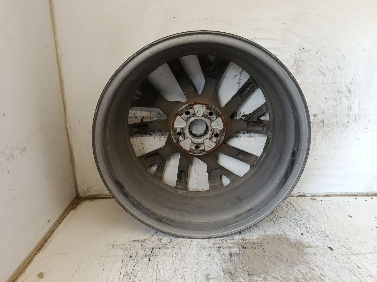 Part image 3