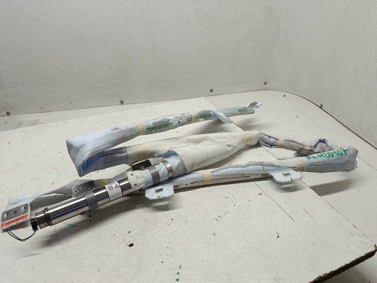 Part image 4