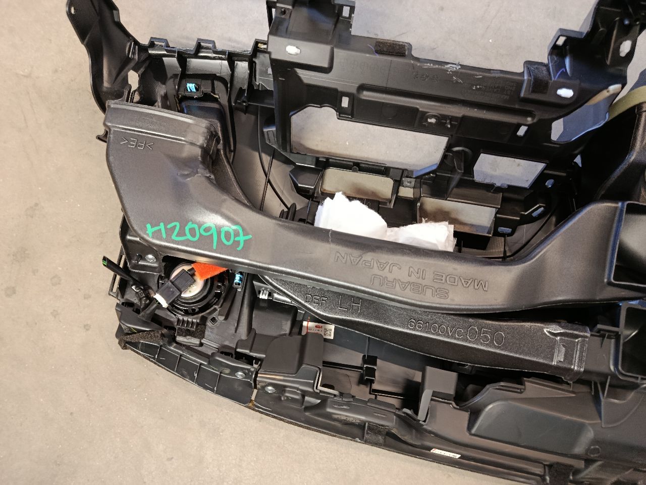 Part image 4