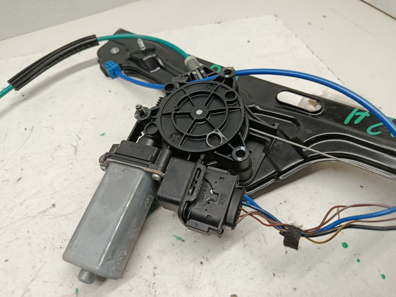 Part image 3