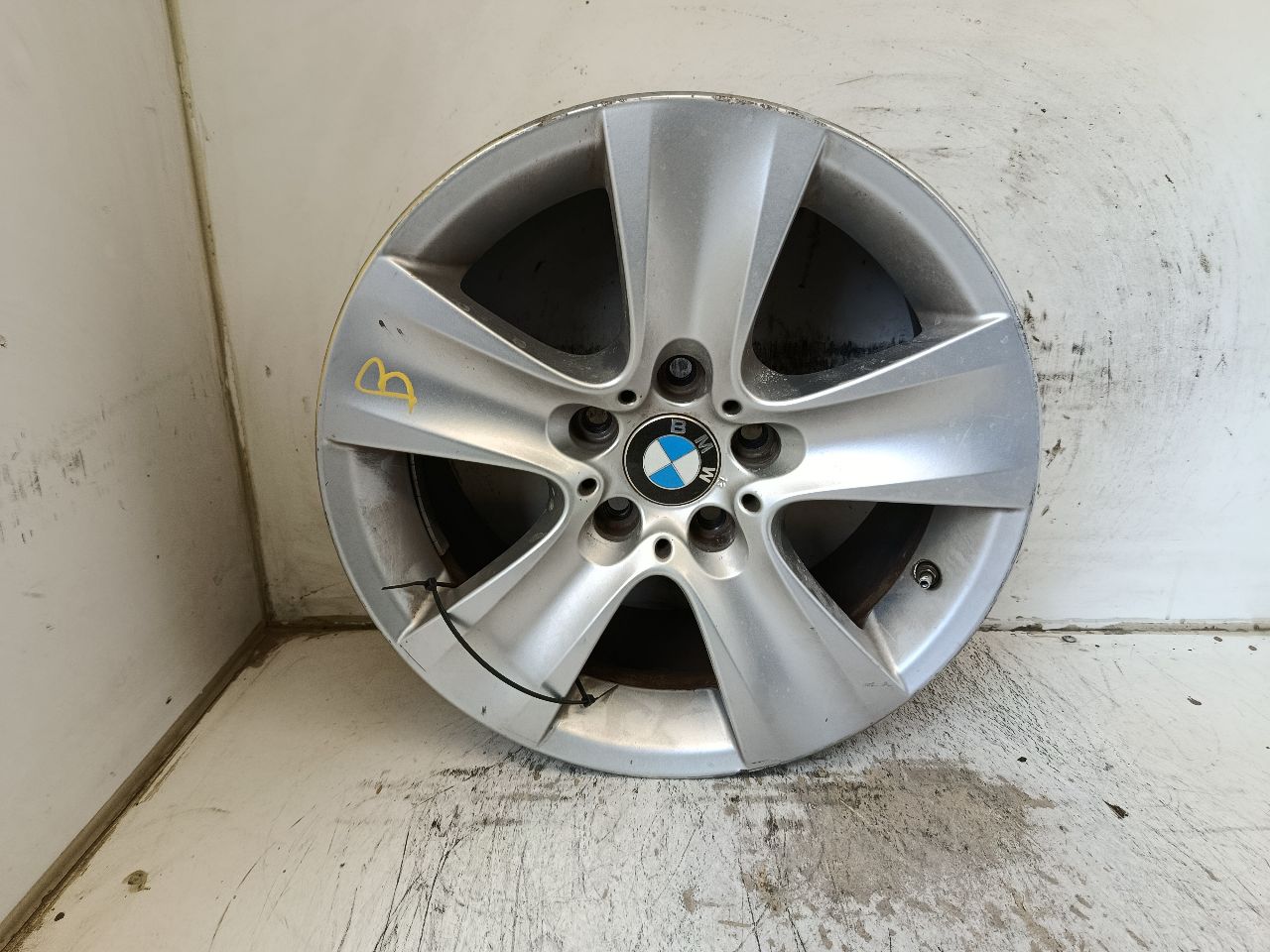 Part image 4