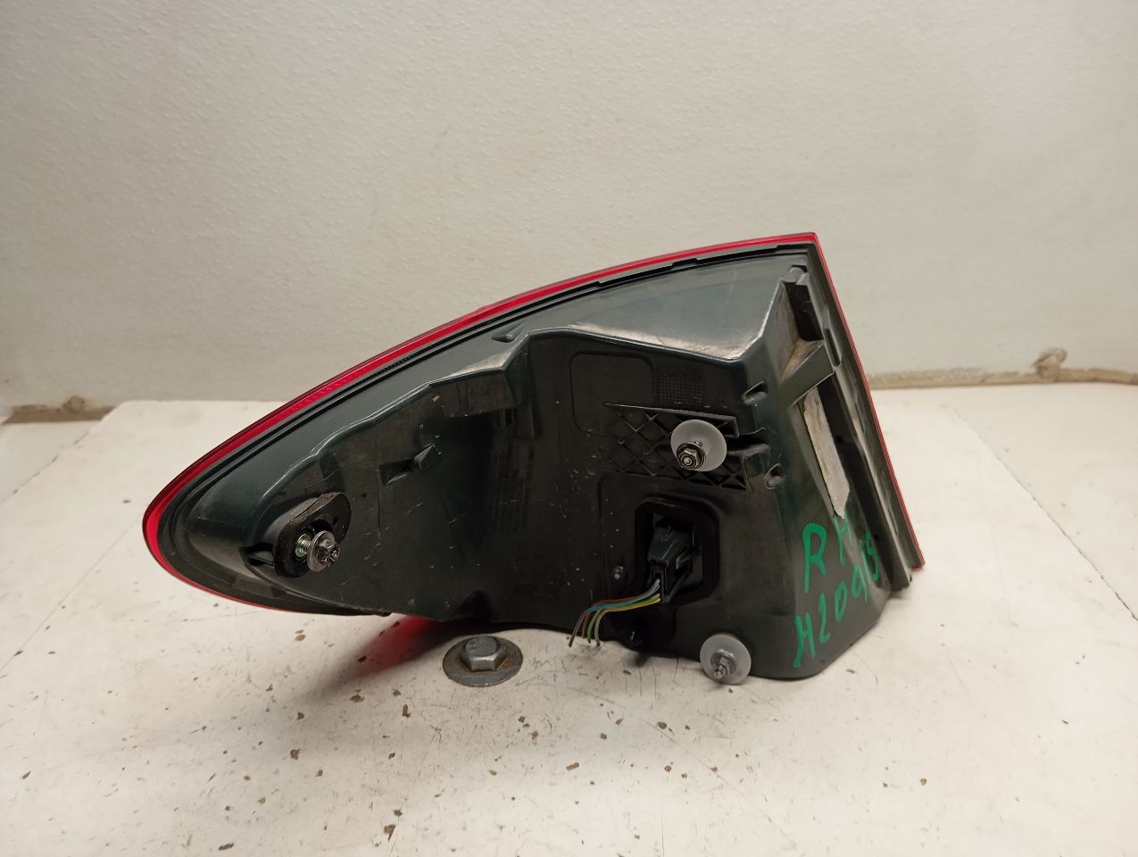 Part image 3