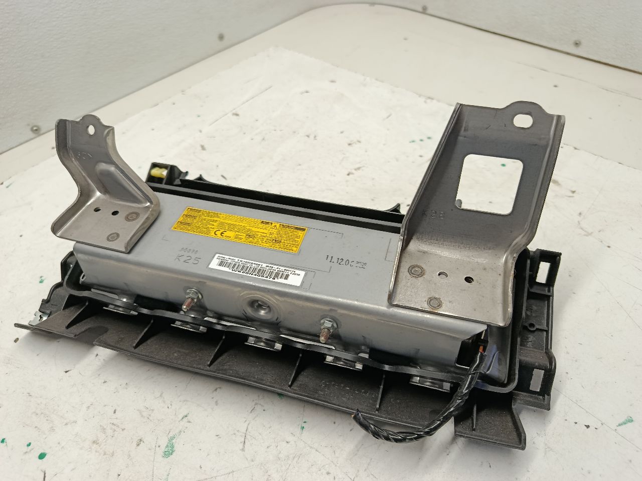 Part image 3