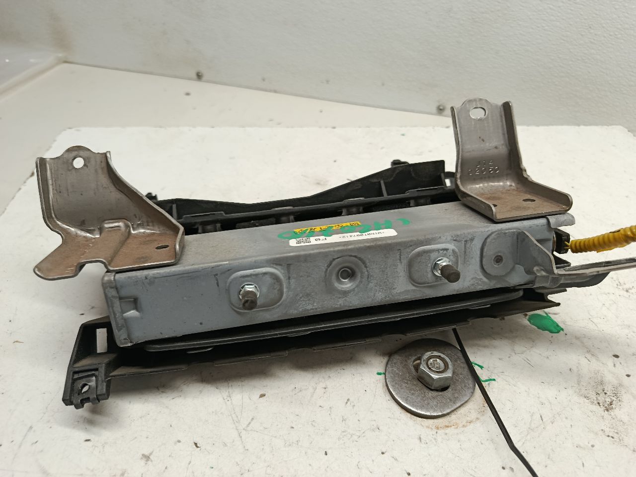 Part image 4