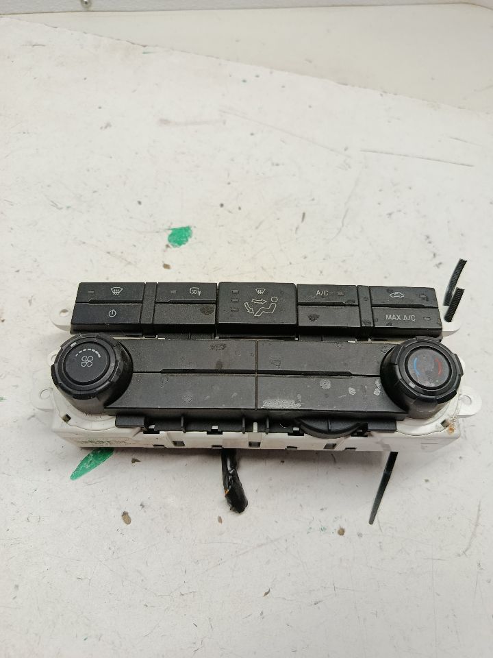 2012 Ford FORD F250SD PICKUP Temp Control
