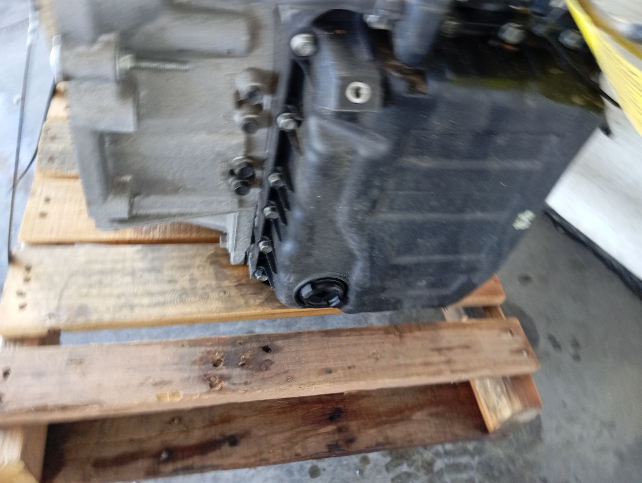 Part image 3