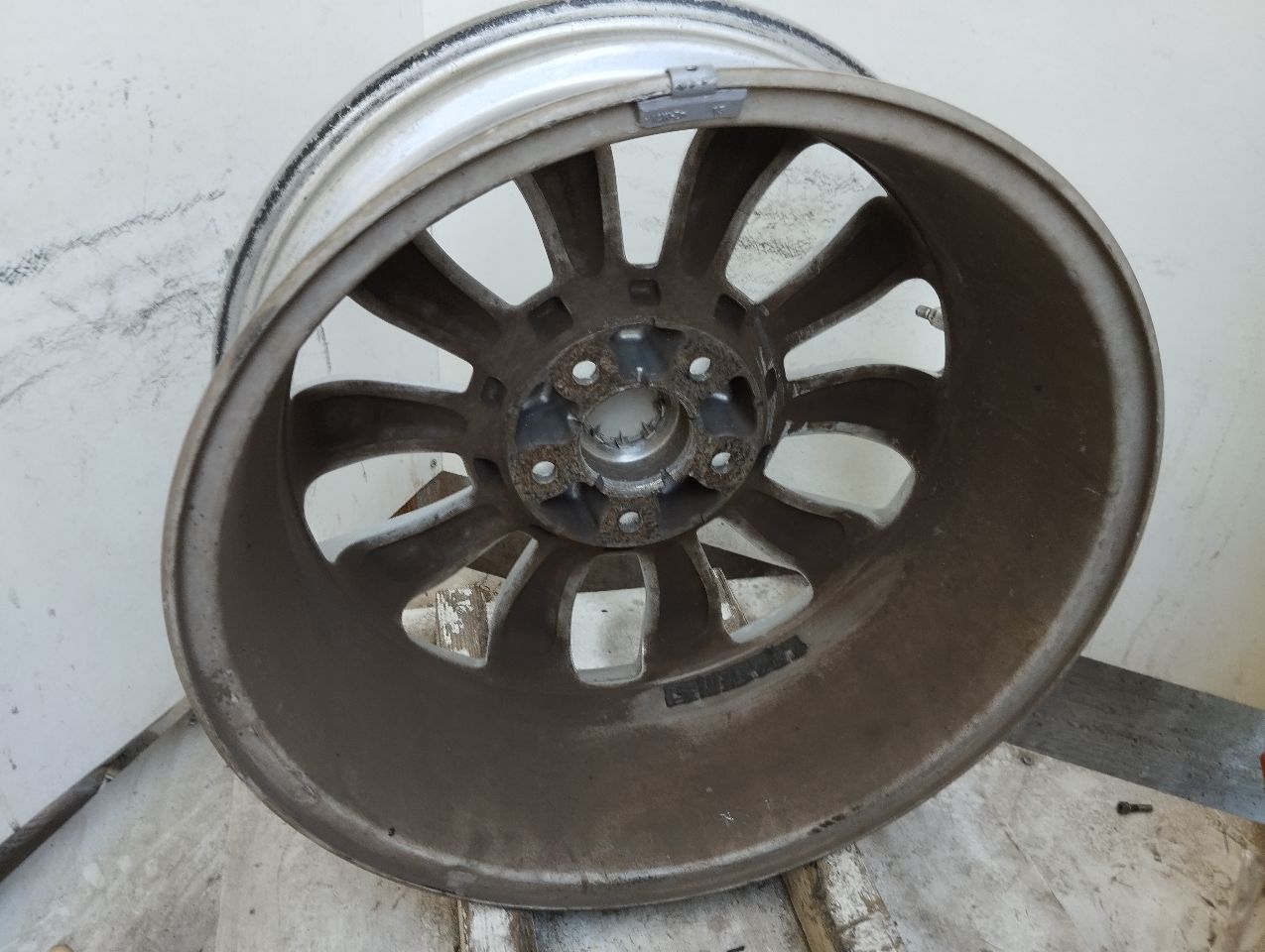 Part image 3
