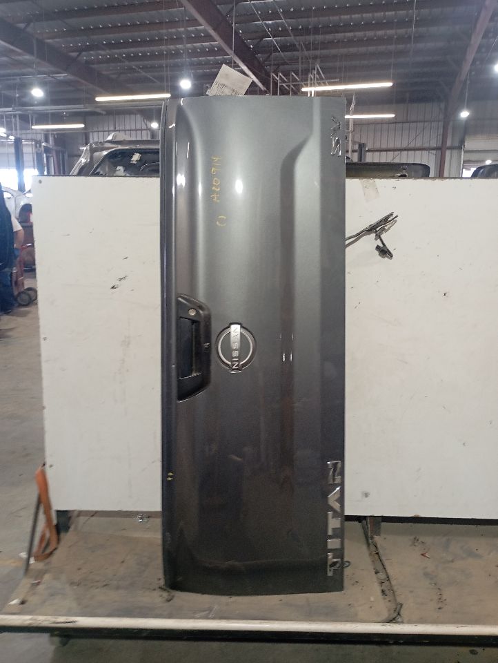 2023 Nissan TITAN Decklid  Tailgate