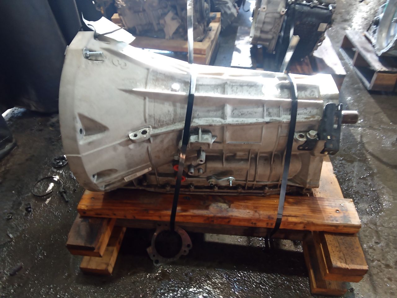 Part image 3