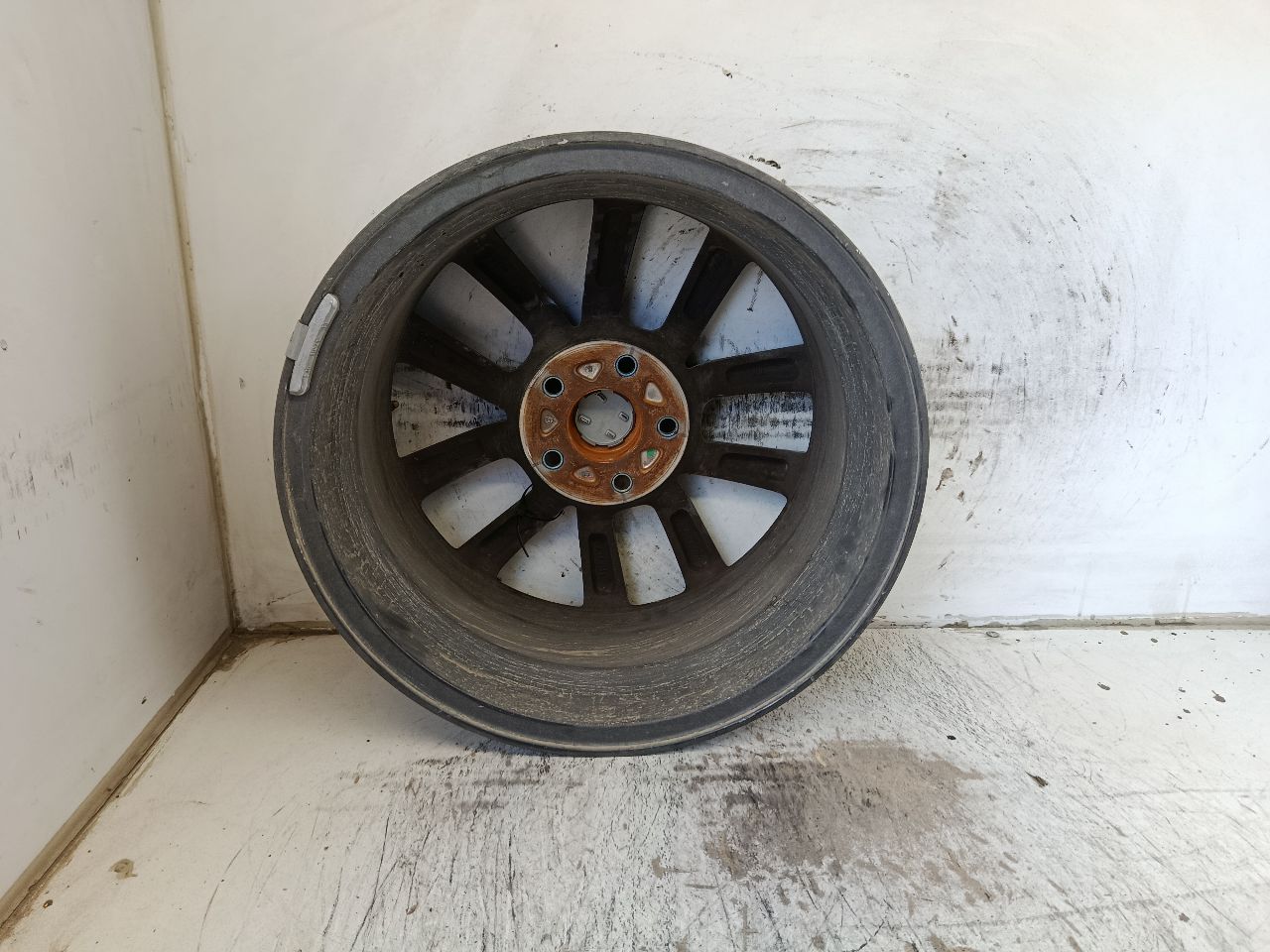 Part image 3