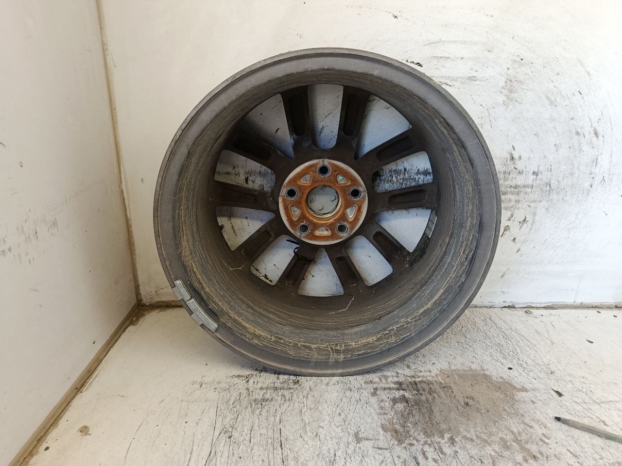 Part image 3
