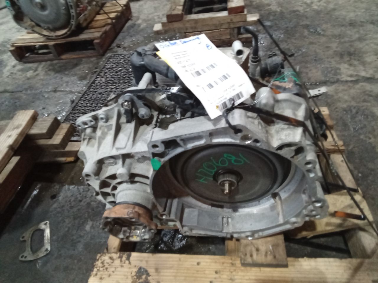 Part image 3