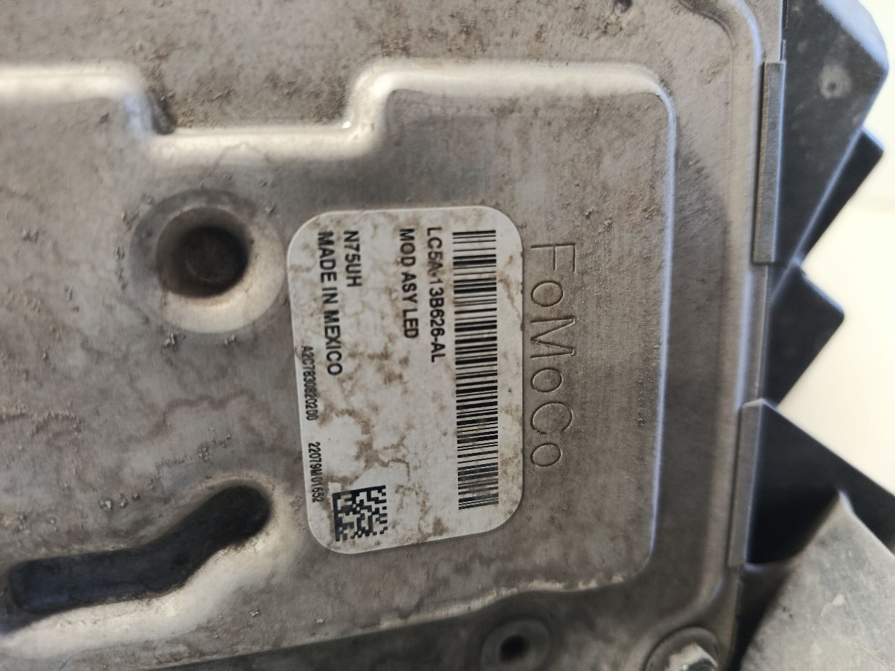 Part image 3