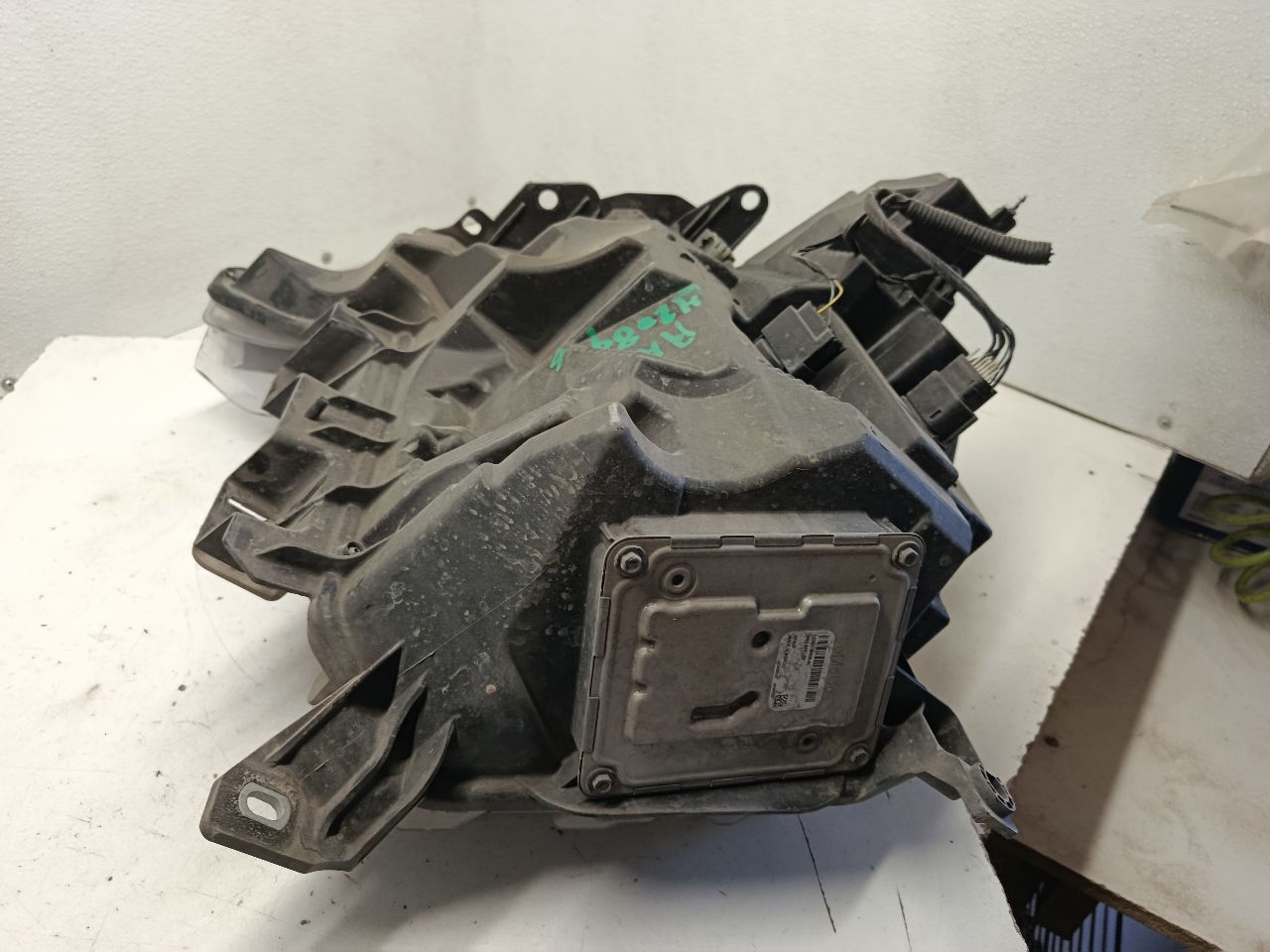 Part image 4