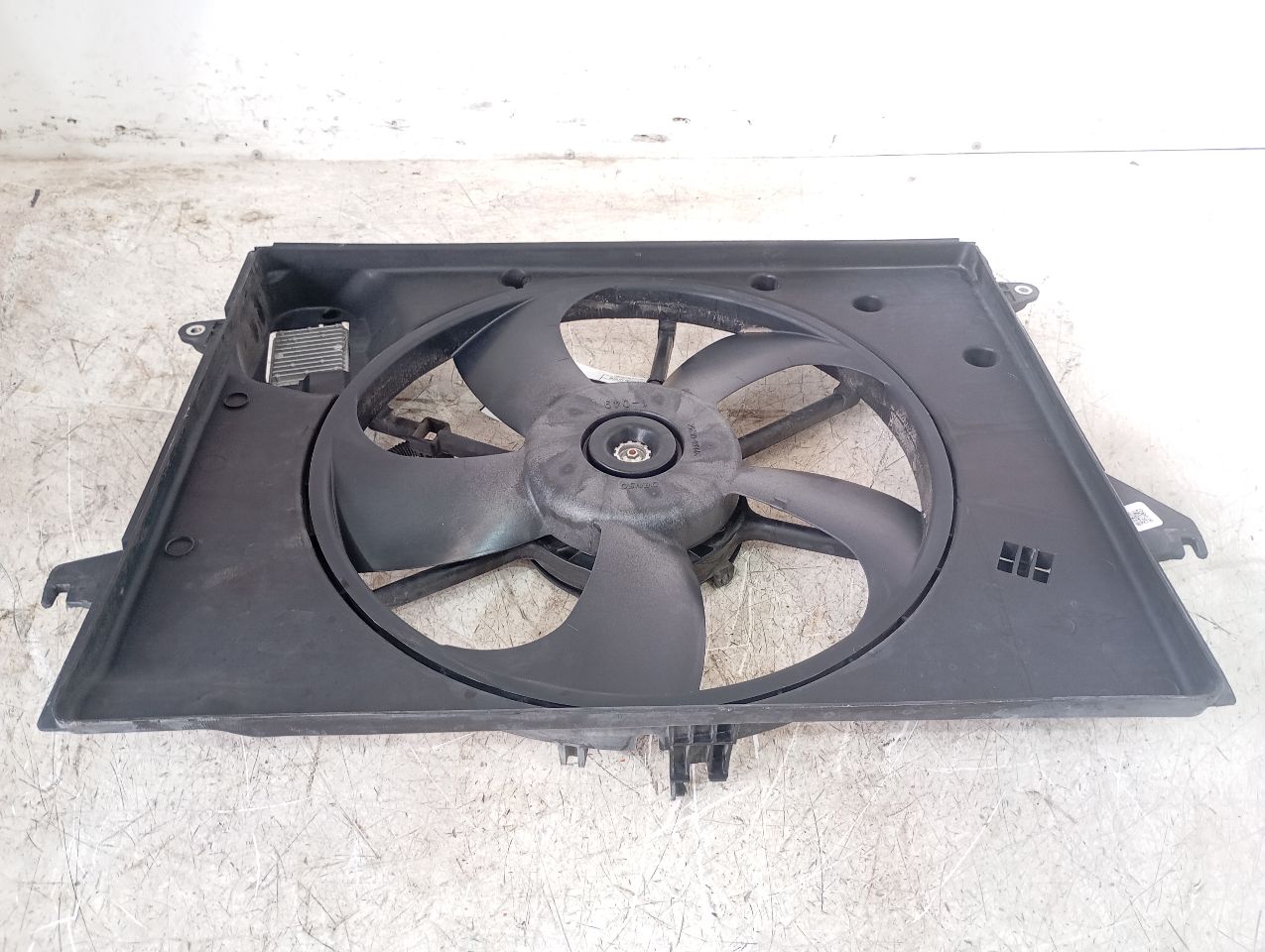 Part image 4