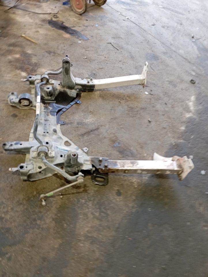 Part image 4