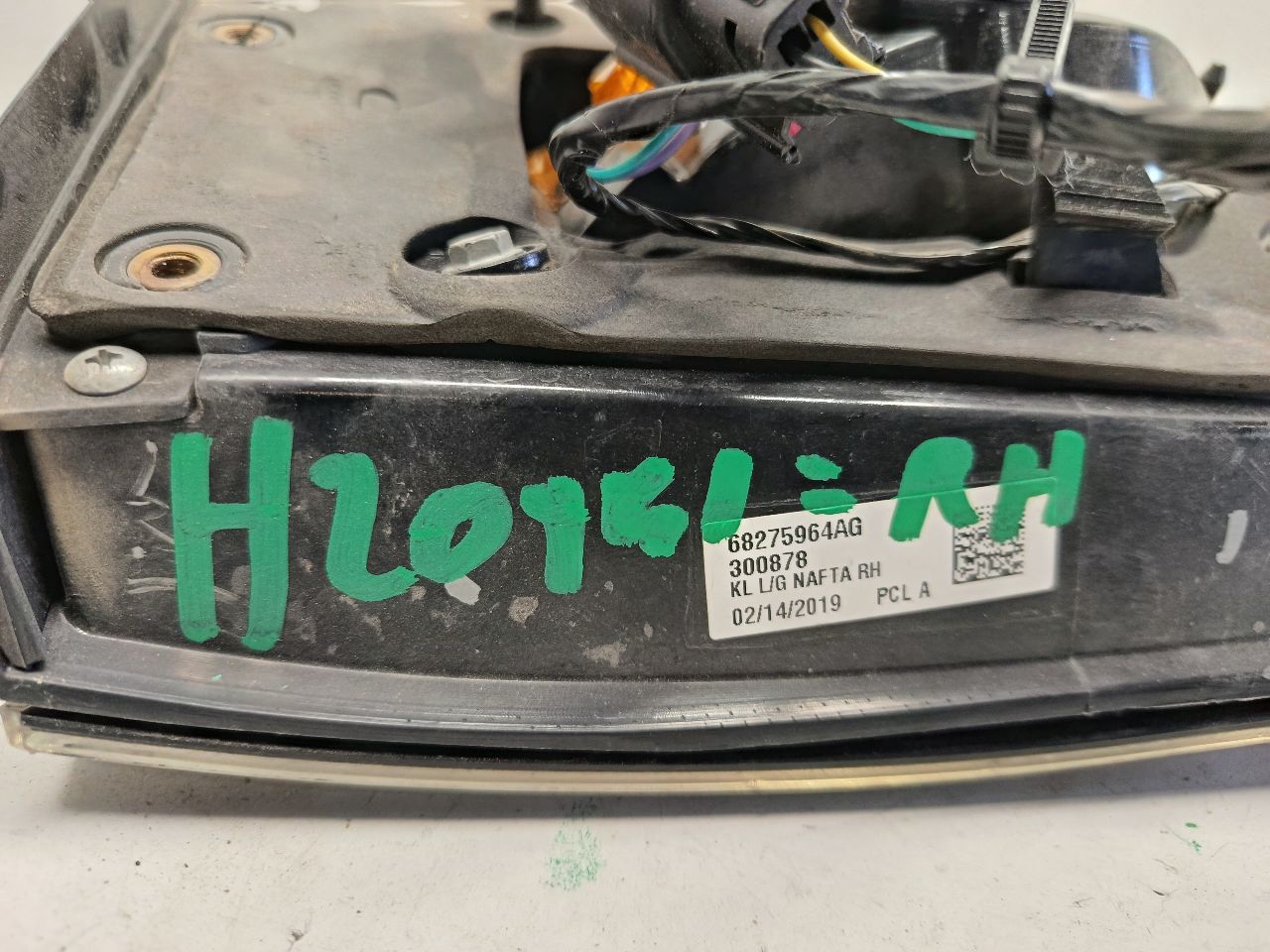 Part image 4