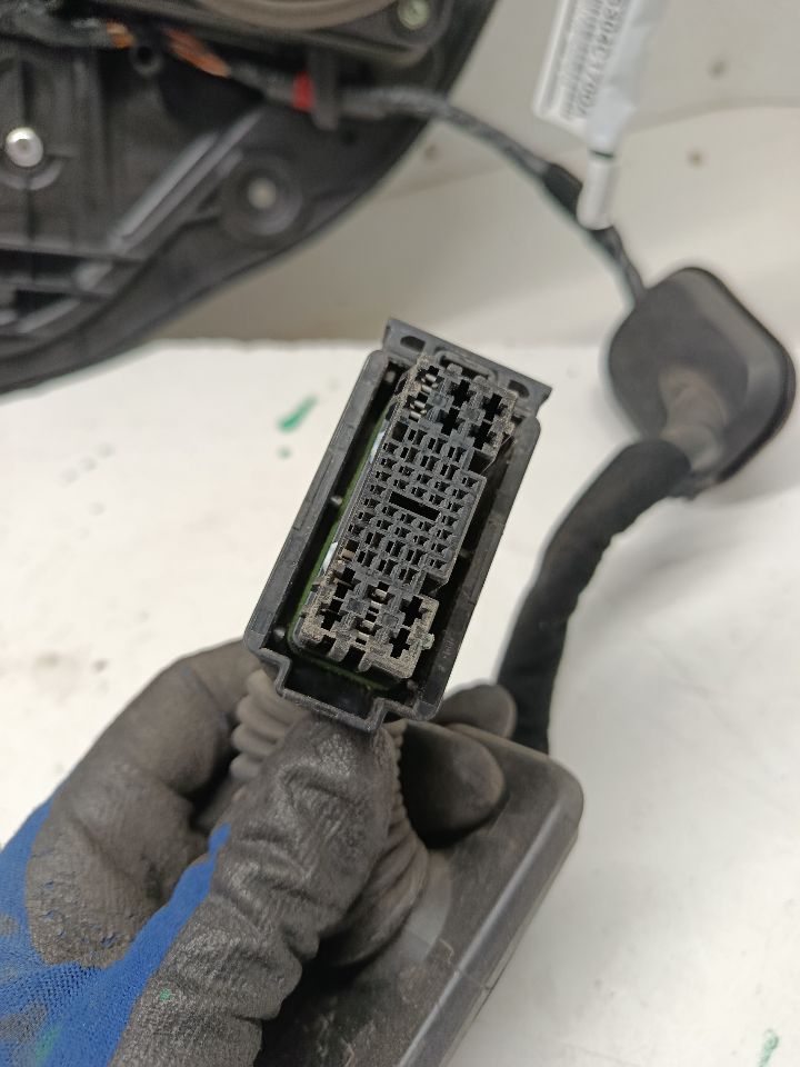 Part image 5