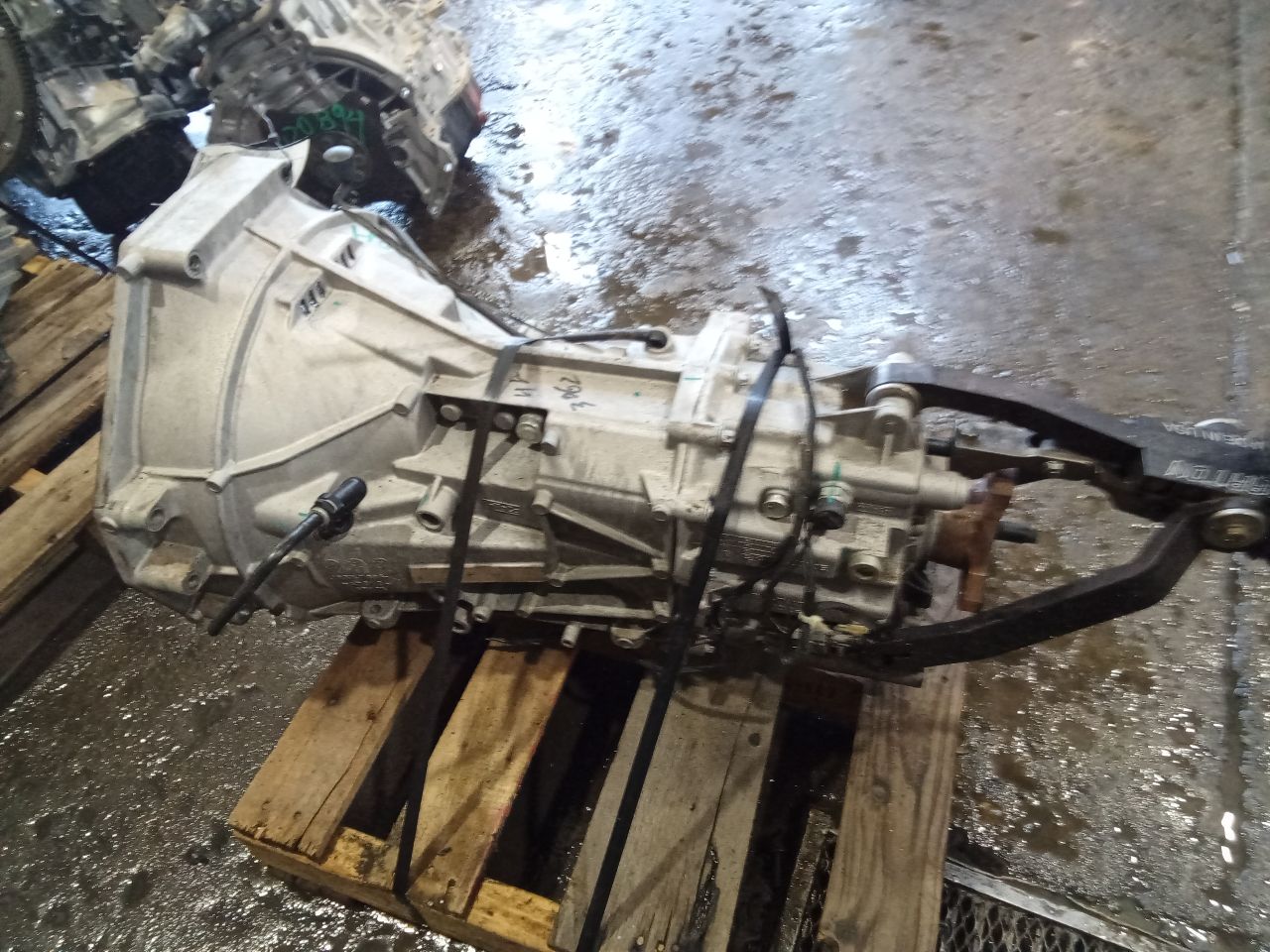 Part image 3