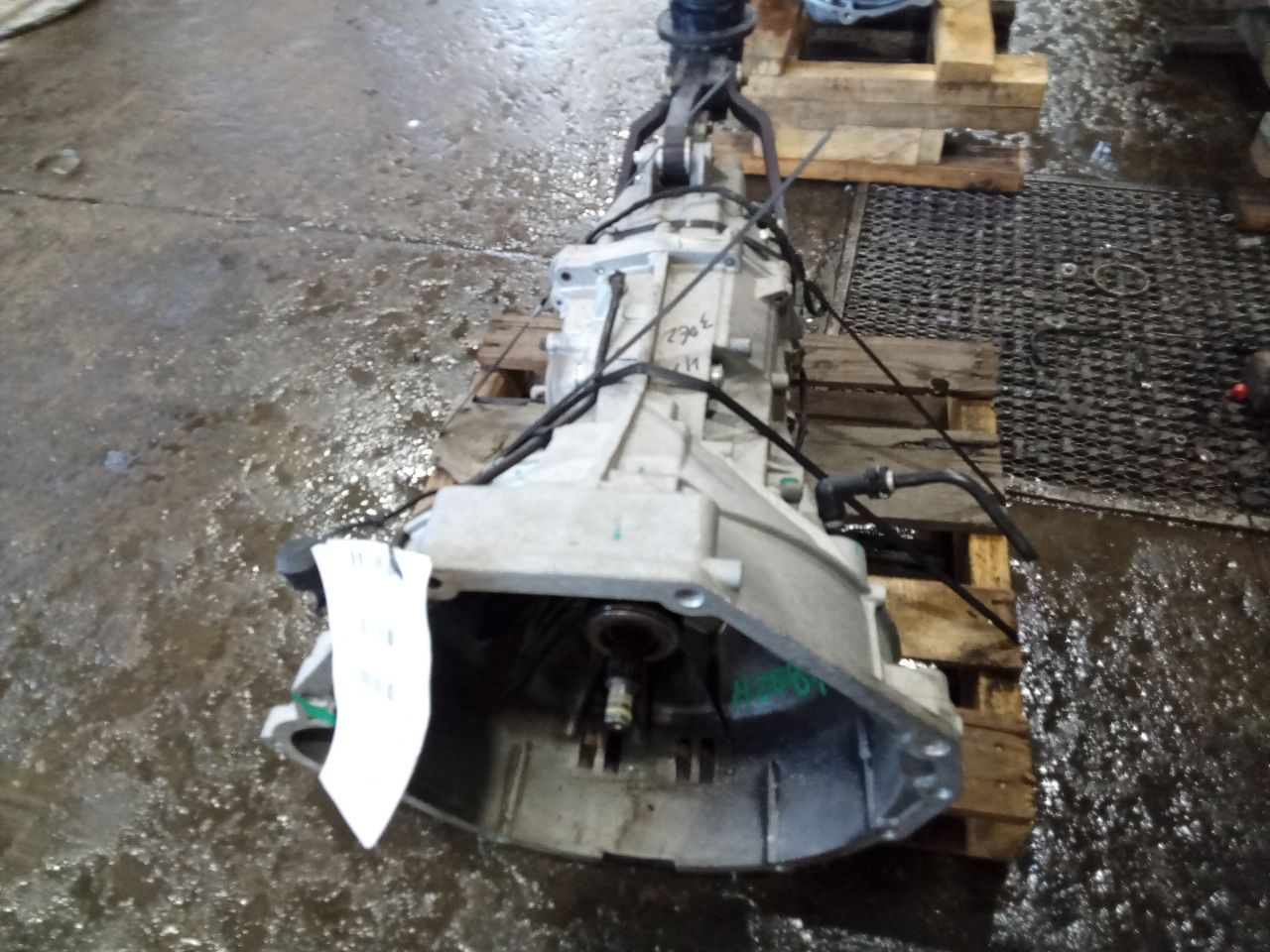 Part image 4